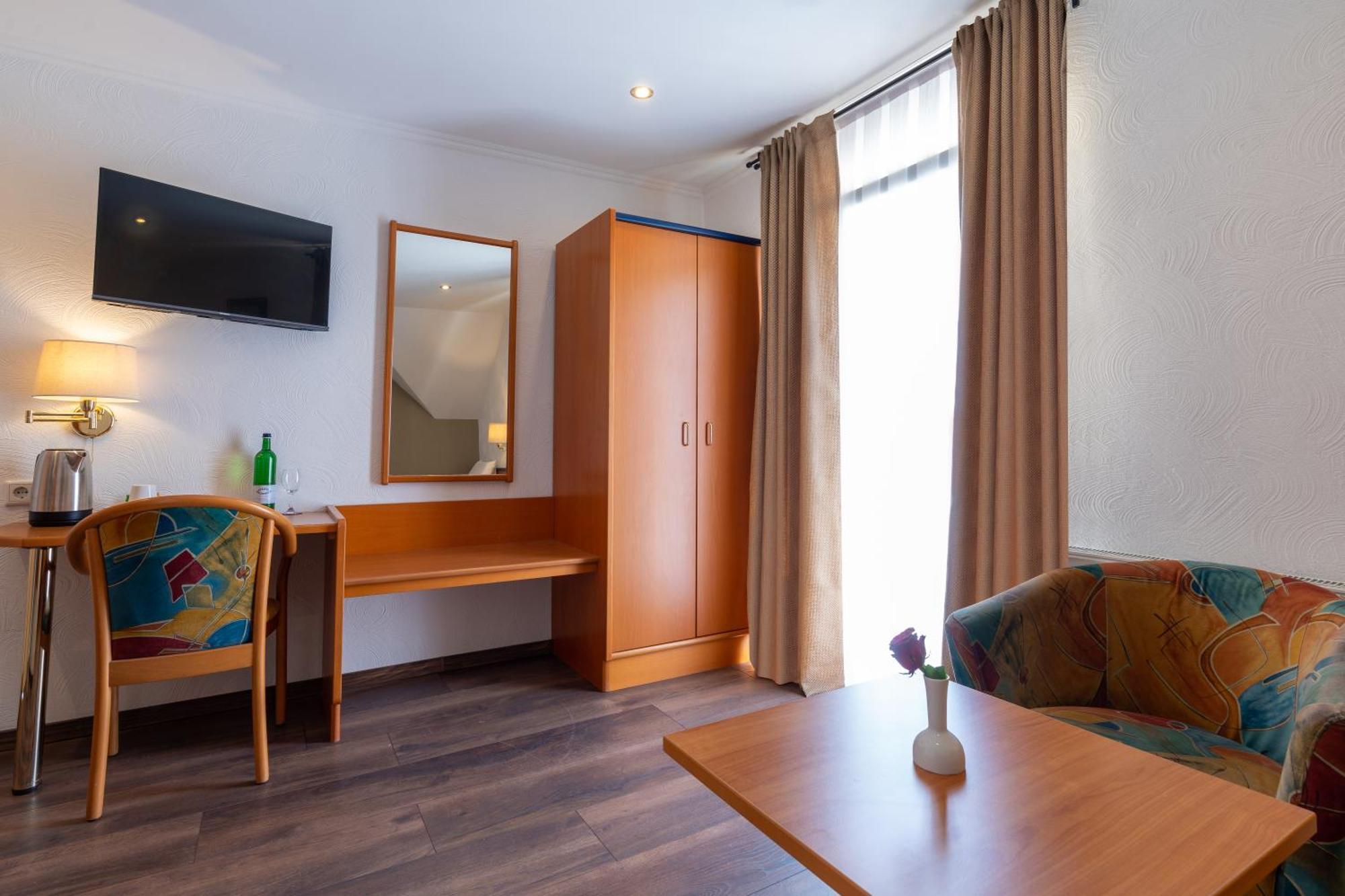 Jupa'S Hotel Dusseldorf Ngoại thất bức ảnh