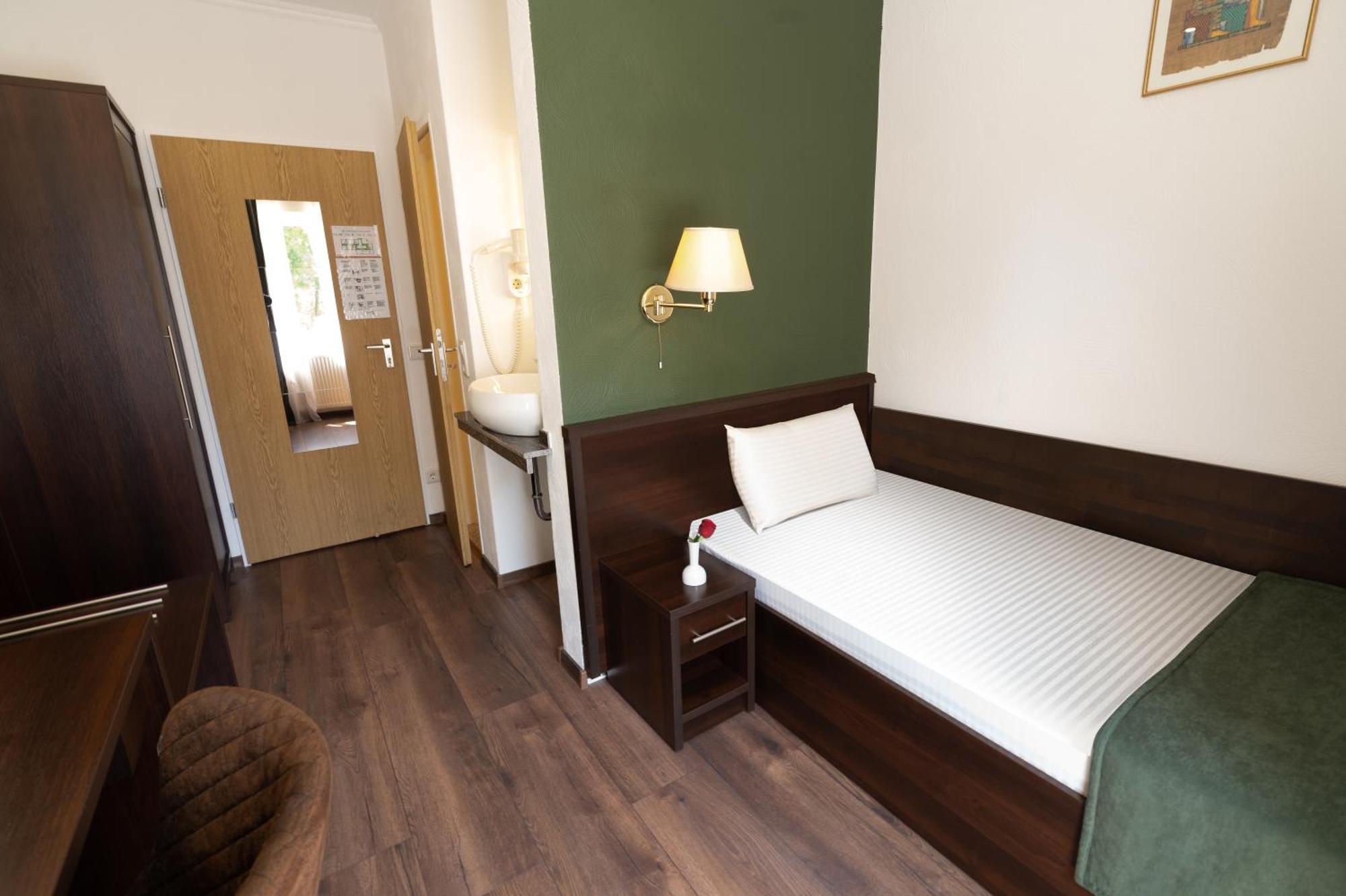 Jupa'S Hotel Dusseldorf Ngoại thất bức ảnh